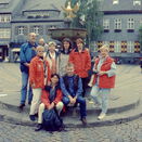 Goslar - Gruppenfoto vorm Marktbrunnen